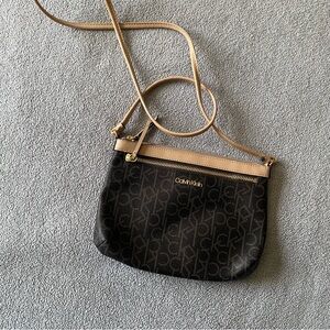 CALVIN KLEIN Signature Black and Tan Crossbody Bag